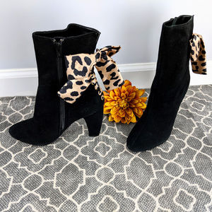 🆕 BEVERLY FELDMAN Suede booties High Heels Sz 7.5